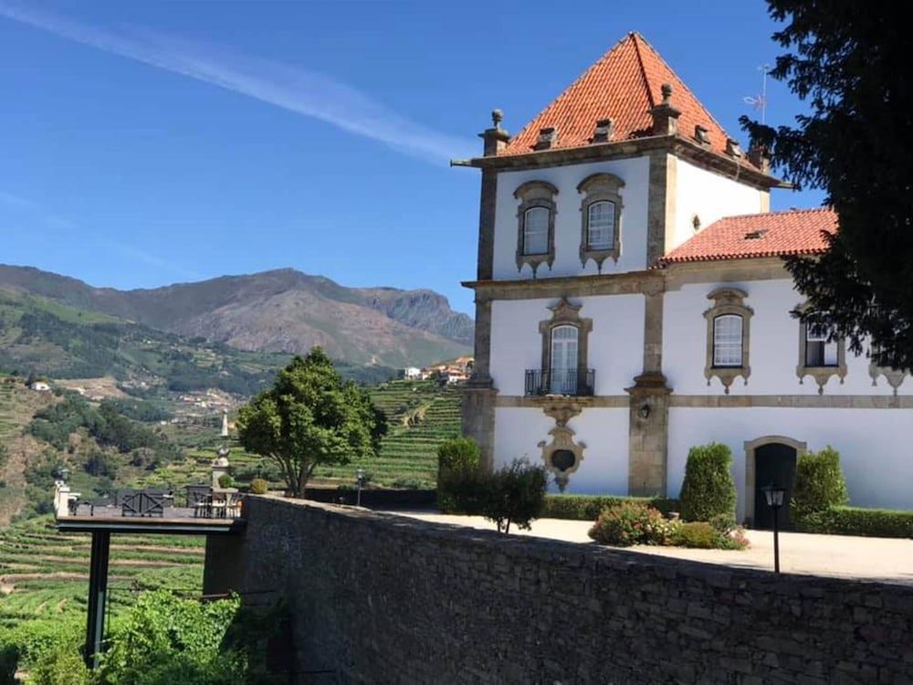 Casa Das Torres De Oliveira Мезан-Фріу Екстер'єр фото