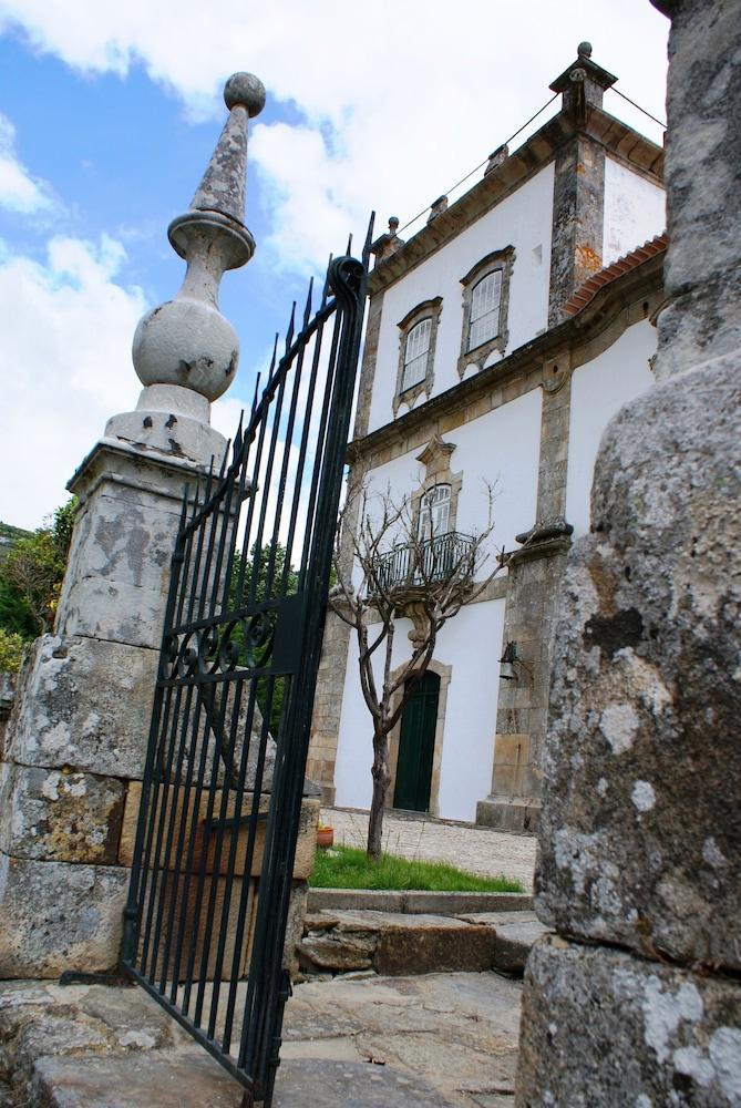 Casa Das Torres De Oliveira Мезан-Фріу Екстер'єр фото