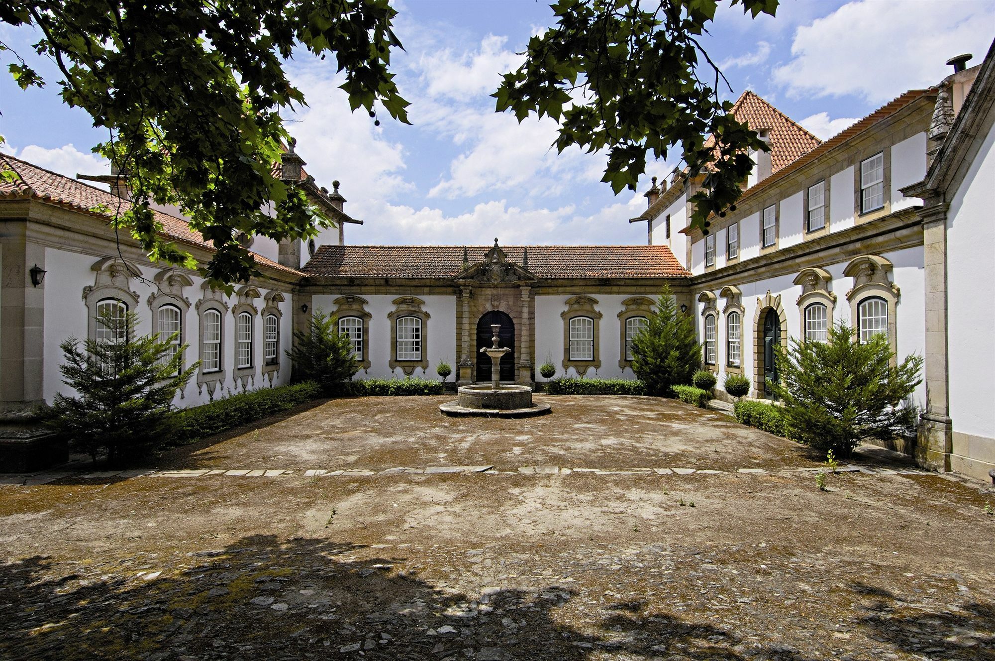 Casa Das Torres De Oliveira Мезан-Фріу Екстер'єр фото